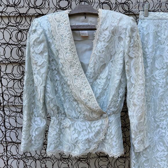 Vintage 80s SCOTT MCCLINTOCK Ice Blue Lace 2 Piece Suit Skirt Jacket Size 6 - Picture 3 of 16